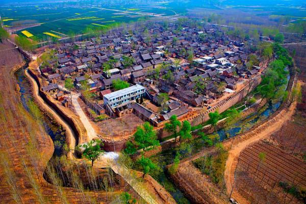 河南百年古寨，也稱中原第一紅石古寨，至今未開發，很少人知道