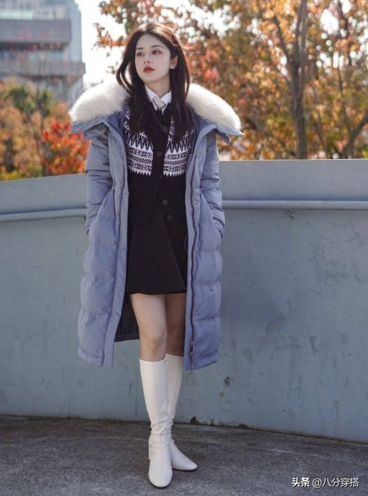 “小白靴”憑什麼這麼火？看到這些穿搭示範就明白了，顯高又減齡