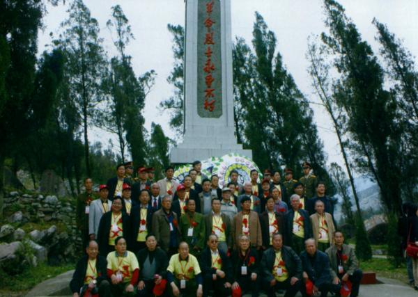 1965年，毛主席急電約見周恩來，接著6萬人神秘消失18年