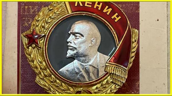 和收藏蘇章的大佬嘮嗑,發現個比掙錢更上頭的生意經 和收藏蘇章的大佬嘮嗑,發現個比掙錢更上頭的生意經