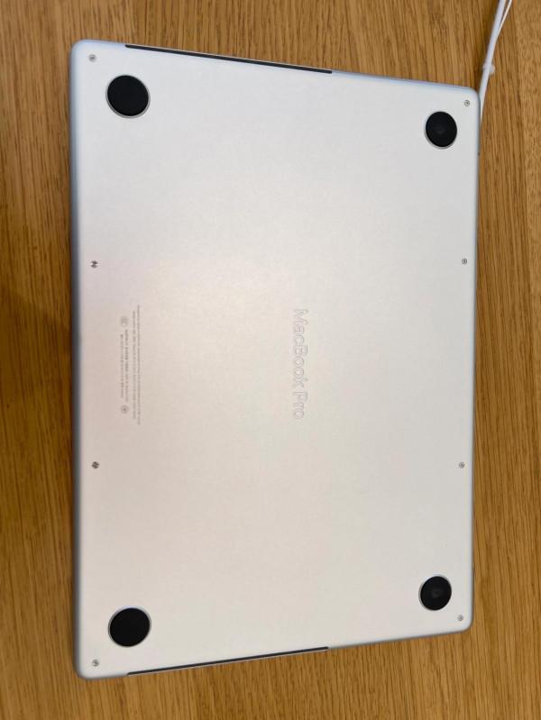 MacBook Pro 震撼大氣 MacBook Pro 震撼大氣