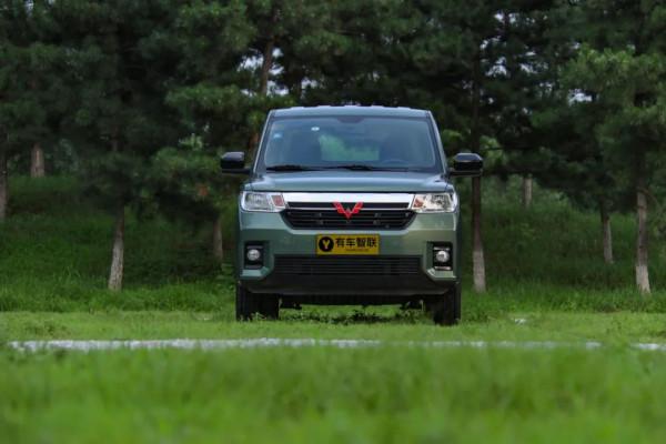 年輕人創業入場券 不到6萬家用/商用兼顧 試駕青春型皮卡五菱征途 年輕人創業入場券 不到6萬家用/商用兼顧 試駕青春型皮卡五菱征途