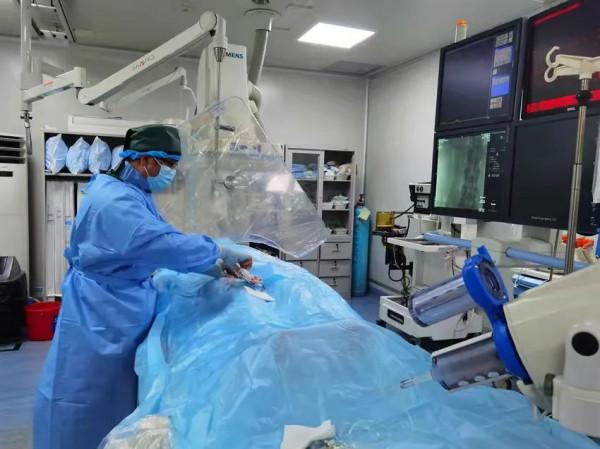 太嚇人!靜點頭孢後喝了二兩白酒...... 太嚇人!靜點頭孢後喝了二兩白酒......