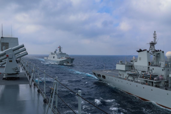 南部戰區海軍某登陸艦支隊實戰化訓練掠影