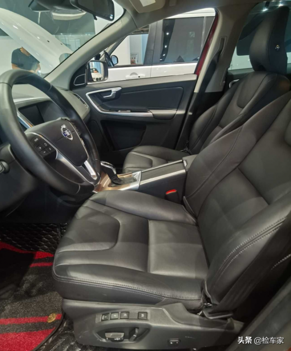 才三萬公里貶值25萬，這沃爾沃XC60猛一看像計程車？啥？鋼鐵俠？