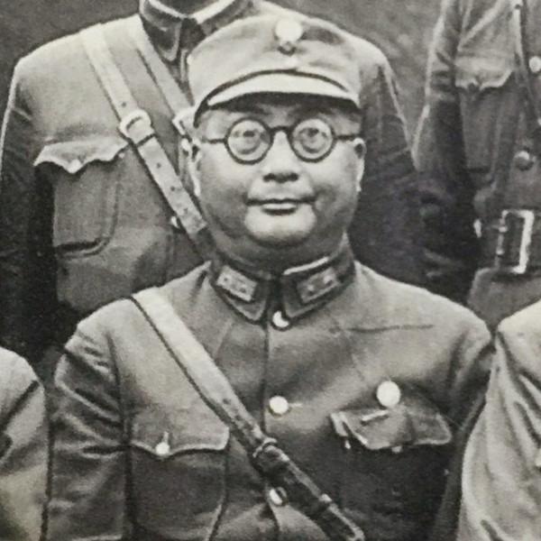 蔣介石手下八位虎將,7人去了臺灣,還有一人沒去,後來如何? 蔣介石手下八位虎將,7人去了臺灣,還有一人沒去,後來如何?