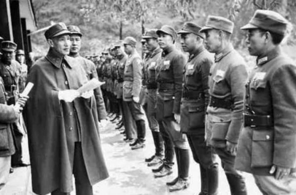 毛澤東對戰30萬敵軍,突然下令“原地睡覺三天”,巧妙轉危為安 毛澤東對戰30萬敵軍,突然下令“原地睡覺三天”,巧妙轉危為安