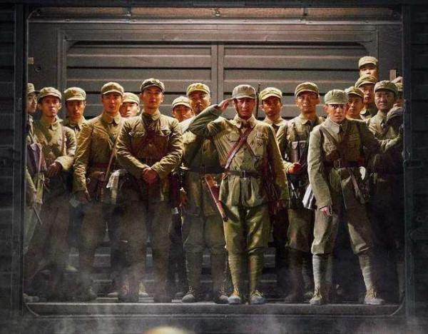 《長津湖》中這個情節，曾令編劇糾結不已，最終成就了熱血的一幕