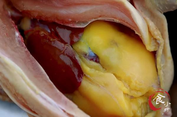 殺雞時，雞肚子裡的黃油扔掉還是吃掉有講究，看完長知識了