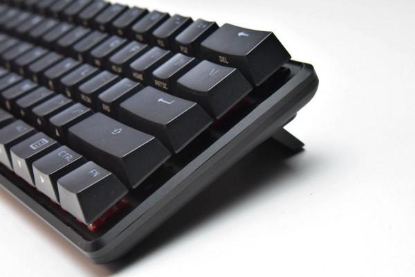 火軸+PBT鍵帽+全鍵無衝+61鍵佈局，HyperX就算不賣貨也要推它