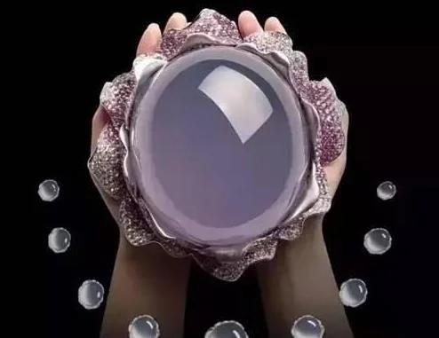 “紅翡綠翠紫為貴”,紫羅蘭翡翠為何能如此珍貴呢? “紅翡綠翠紫為貴”,紫羅蘭翡翠為何能如此珍貴呢?