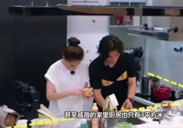 蔡少芬一家住80平公寓，熊黛林家玩具沒地放，她47歲跟母親擠破屋