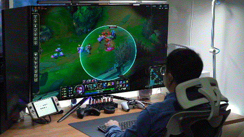 比電視還爽的 48 吋 OLED 桌面電競巨屏，KTC G48P5 顯示器測評詳解