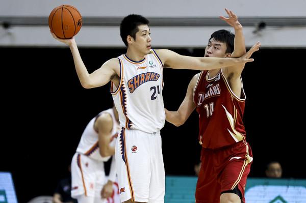 超值引援！萬金油轟10分7助，深受李春江信任，成上海隊重要一環