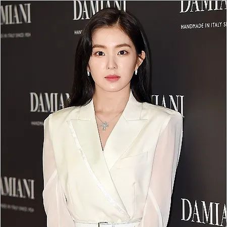 快來跟迪麗熱巴和鄭秀晶一起 反對高顱頂顏值霸凌