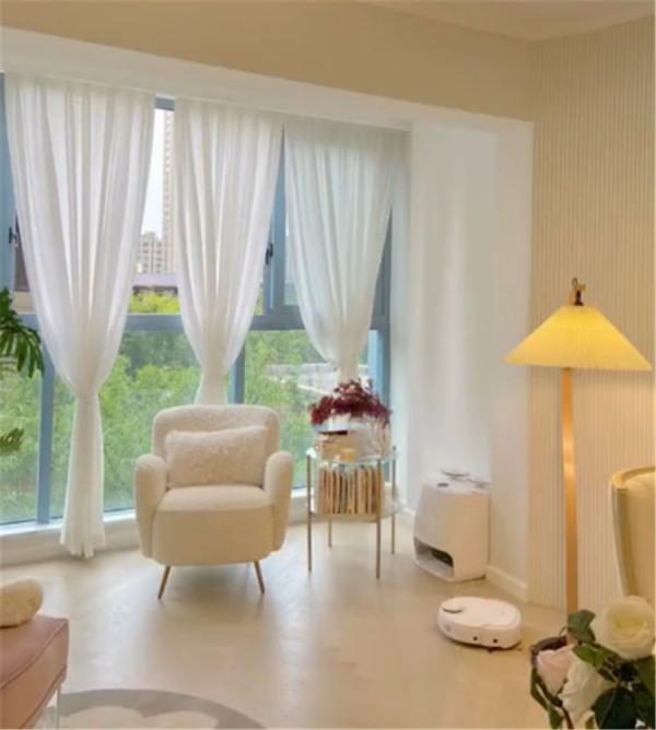 她拒絕黑白灰極簡，將套內80㎡的小家裝修成粉色系，網友：太好看