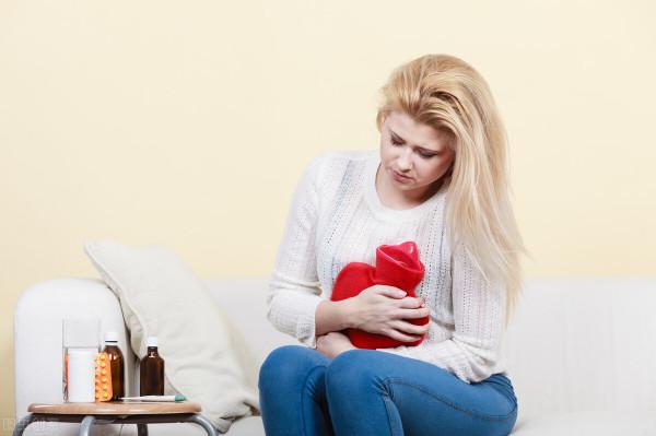 如何透過飲食消除經前綜合徵