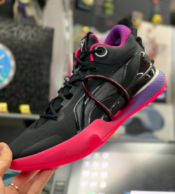 閃擊8代斷底被召回,休閒鞋被質疑抄襲,李寧又翻車了麼? 閃擊8代斷底被召回,休閒鞋被質疑抄襲,李寧又翻車了麼?