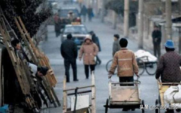 靠撿破爛發家，30歲資產千萬，辦假結婚證哄騙3女子為其生6子