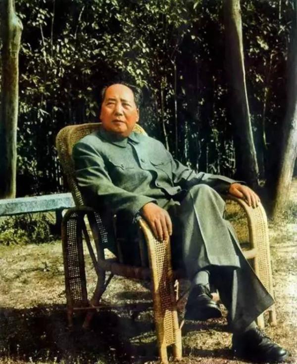 1976年，陝西老農挖地基時發現一堆人骨，8年後中央派來調查組