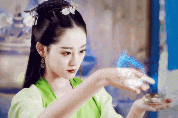 拒絕“偽高階”造型,把“彩虹”穿在身上,才是古裝劇該有的樣子 拒絕“偽高階”造型,把“彩虹”穿在身上,才是古裝劇該有的樣子