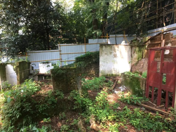 危房也能賣1.2個億? 危房也能賣1.2個億?