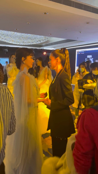 搜狐時尚盛典後臺張雨綺、趙雅芝、宋祖兒等簡直就是顏狗的天堂啊 搜狐時尚盛典後臺張雨綺、趙雅芝、宋祖兒等簡直就是顏狗的天堂啊