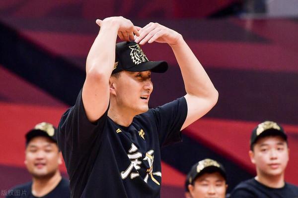 杜鋒為何能在廣東取得成功？感謝兩大教練，別人學不來的馭人之術