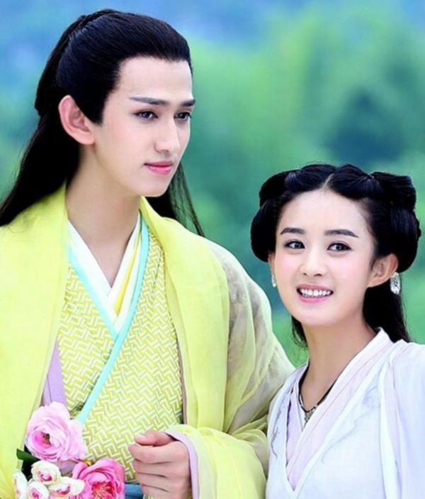 明明是親兄弟姐妹，卻一個爆紅一個落魄，都怪顏值、性格差距大？