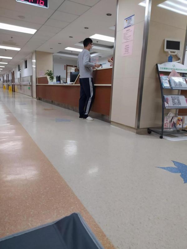 婦產科醫院出現的越來越多的奶爸