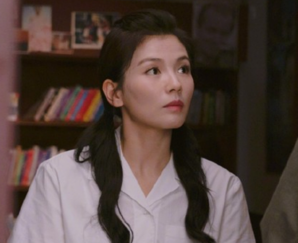 沒有對比就沒有傷害，中年婦女真的不適合演&OpenCurlyDoubleQuote;小女孩&rdquo;