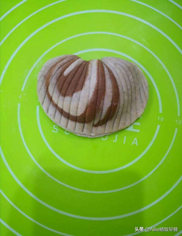 想吃包子不會捏褶子的可以收藏了，簡單易學的貝殼包，鬆軟顏值高