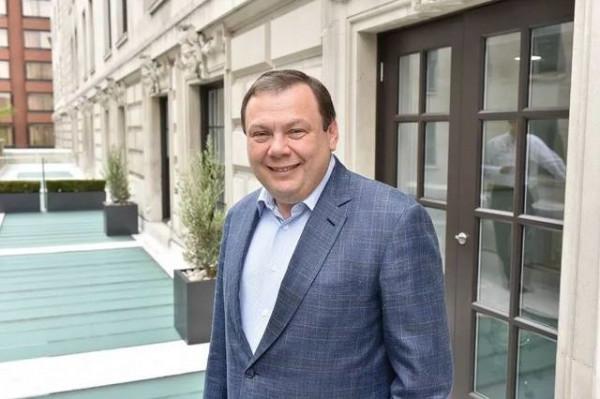 曾在俄羅斯商政兩界呼風喚雨的七大寡頭,是何許人也?結局如何? 曾在俄羅斯商政兩界呼風喚雨的七大寡頭,是何許人也?結局如何?