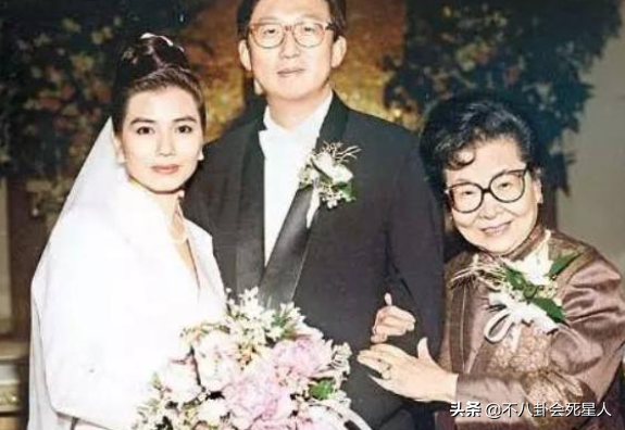 10位風情美人20年前後對比,有人臉垮了,有人優雅老去,變化太大 10位風情美人20年前後對比,有人臉垮了,有人優雅老去,變化太大