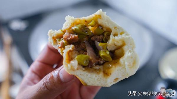 大年三十雖過，但新春氣息依舊未減，盤點那些罕見的年夜飯