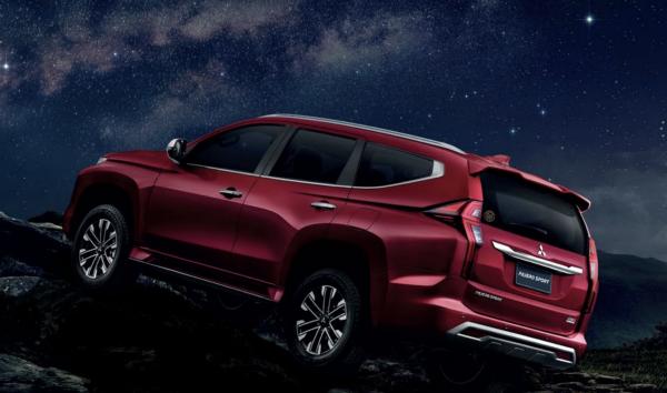 三菱新款帕傑羅·勁暢釋出,造型霸氣硬朗,約合人民幣25萬起售 三菱新款帕傑羅·勁暢釋出,造型霸氣硬朗,約合人民幣25萬起售