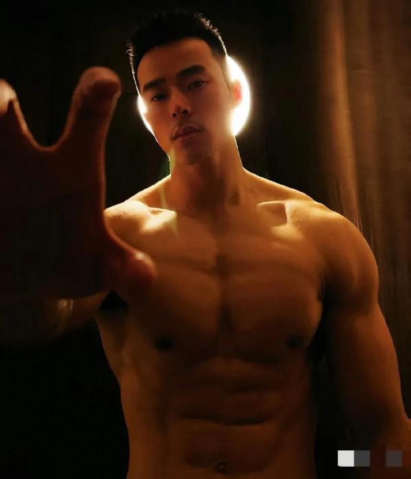 181cm高顏值教練,這畫面太優啦.... 181cm高顏值教練,這畫面太優啦....