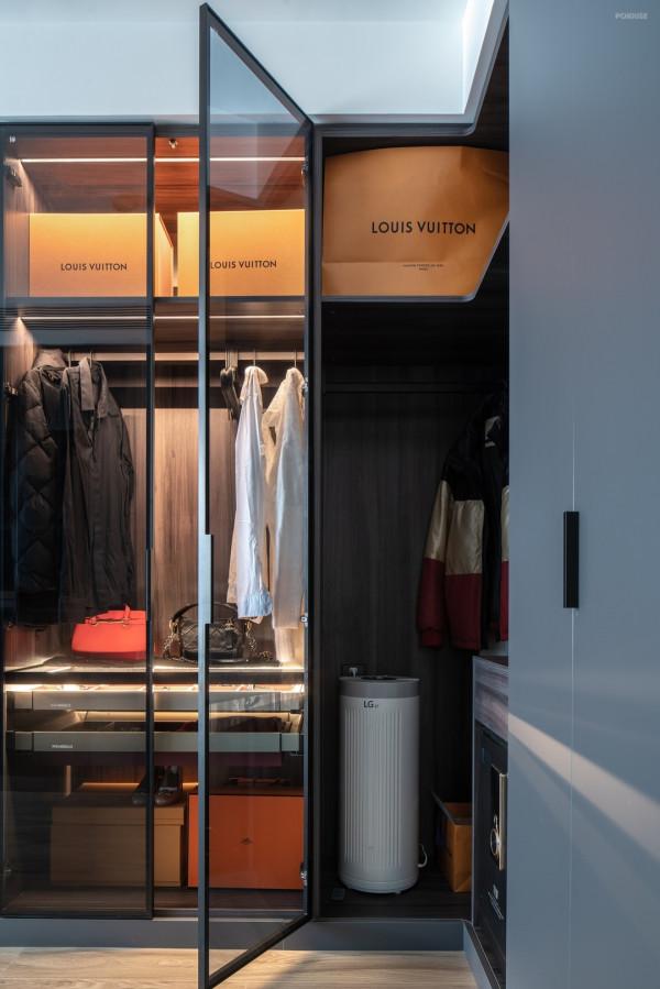 位於頂層的複式，擁有絕佳的視野，讓你忘卻一天的疲憊