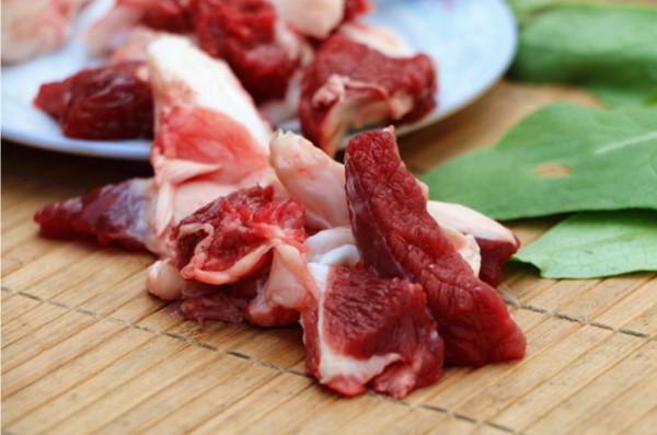 似肉非肉的“筋頭巴腦”鍋,到底都有啥?為何如此受歡迎? 似肉非肉的“筋頭巴腦”鍋,到底都有啥?為何如此受歡迎?