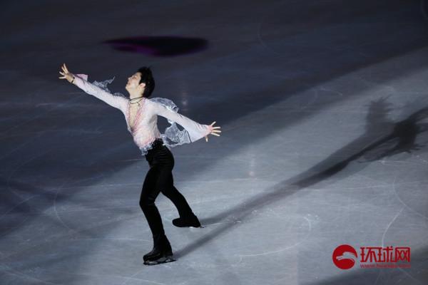 羽生結弦唯美演繹《春天來了》