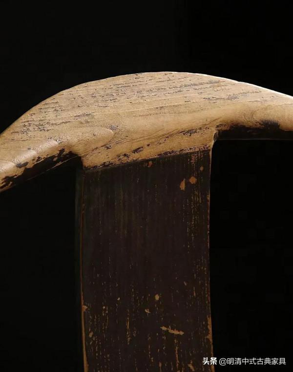 清中期榆木官帽椅