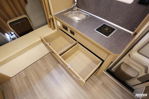 比雙拓展房車空間還要大！圖解慶鈴原廠五十鈴M600大羚羊房車