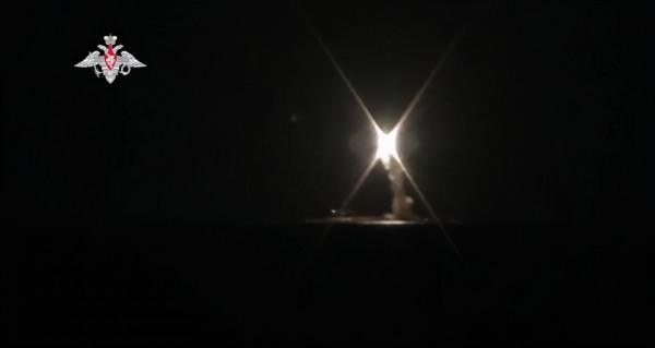 世界最強,俄軍成功試射潛射高超聲速導彈,速度可達8馬赫 世界最強,俄軍成功試射潛射高超聲速導彈,速度可達8馬赫