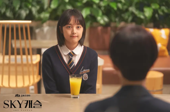 年度韓劇神仙打架,金秀賢新劇一集封神,智秀新劇能否殺出重圍? 年度韓劇神仙打架,金秀賢新劇一集封神,智秀新劇能否殺出重圍?