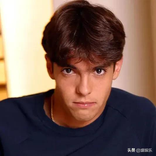 卡卡的純情愛戀，守身三年只為與你攜手殿堂，專情致死的足壇清流