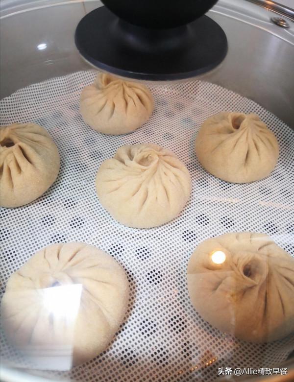 我們家不吃精白麵，分享我用全麥面做的肉包子，鬆軟又多汁，真香