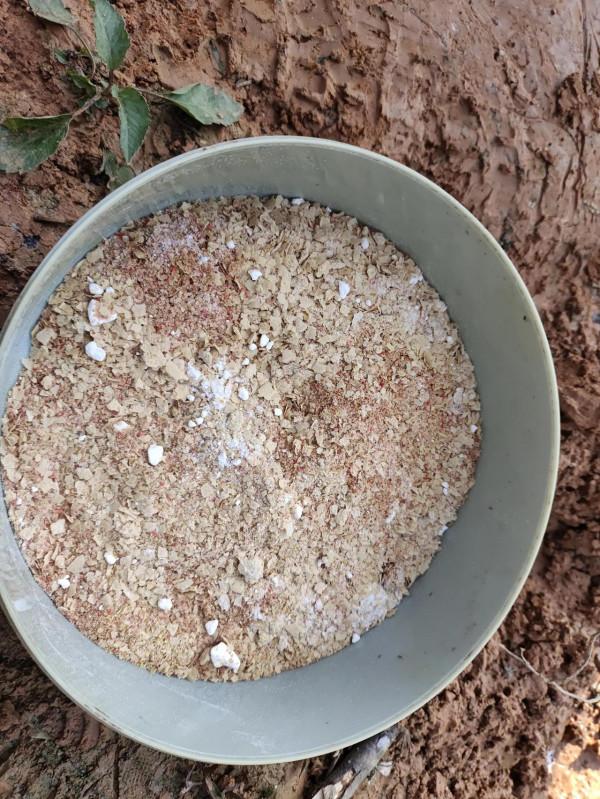 封竿6年有餘,重回釣壇沒做好準備用過期餌垂釣看看能不能有收穫 封竿6年有餘,重回釣壇沒做好準備用過期餌垂釣看看能不能有收穫