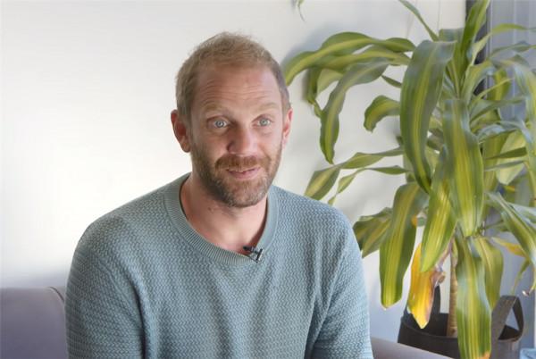 他買下32㎡小家,將臥室廚衛“藏”在壁櫥裡,面積雖小卻井然有序 他買下32㎡小家,將臥室廚衛“藏”在壁櫥裡,面積雖小卻井然有序