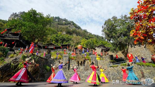 中國首創大型民俗旅遊區，被歐陽修等名人讚譽，就在世界水電之都