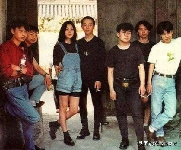 從“開口跪”到堅決不唱給你聽，“音樂聖手”竇唯的樸素人生